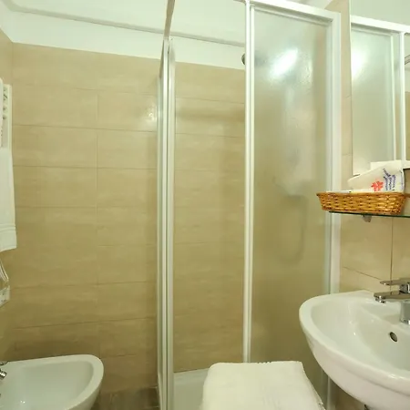 Anita מלון אלסיו